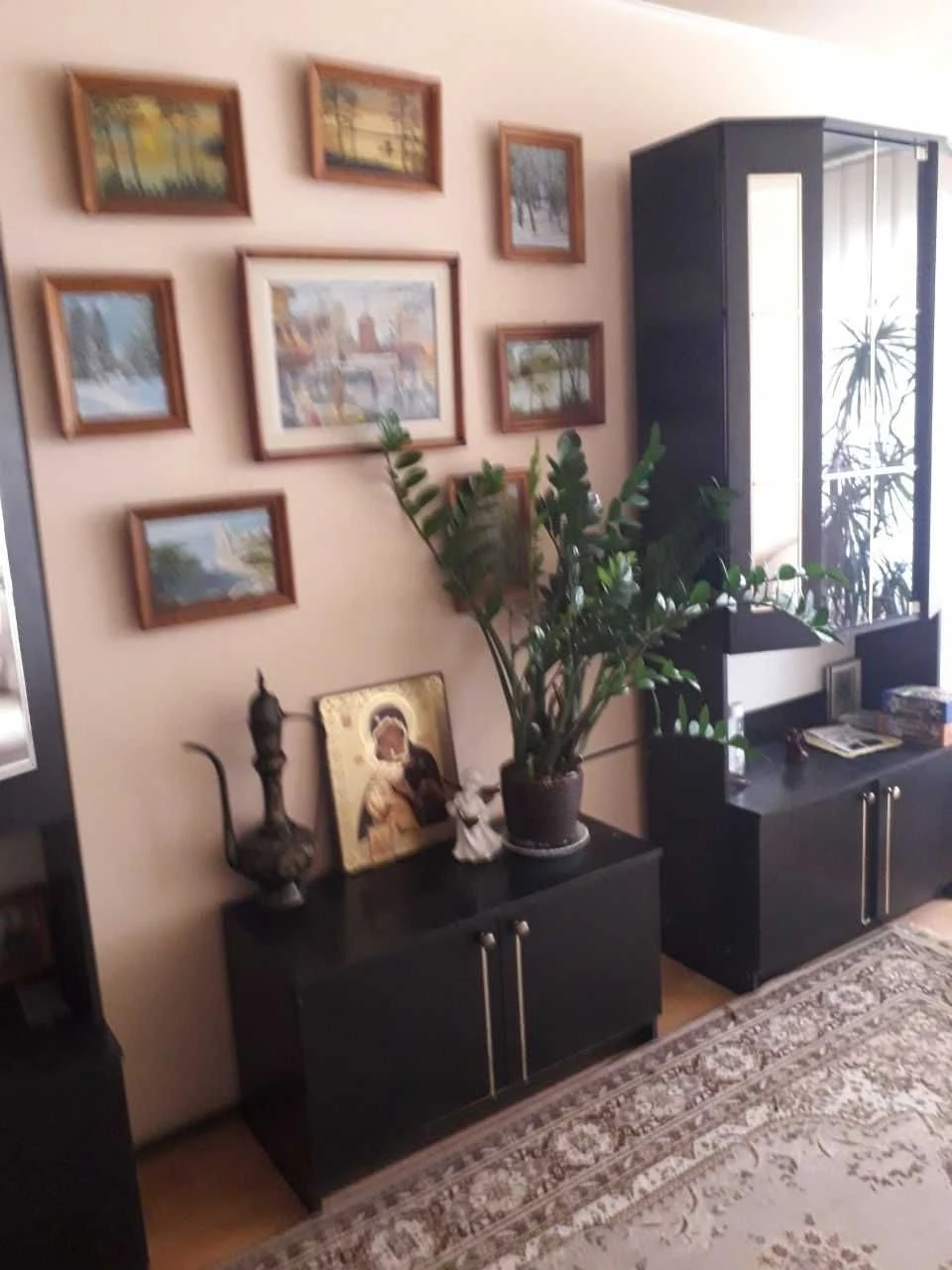 Продается 4 комнатная квартира по ул. Спасская ( Кривой Рог)