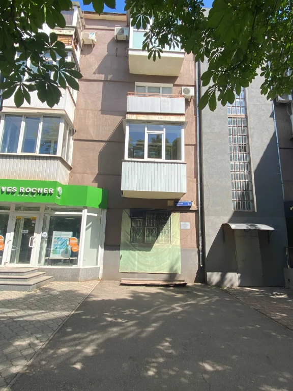 Apartment in the center of Postovyi Street