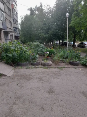 Продается 2-комнатная квартира на улице Миколи Ткачова, бывшая улица Мухиной