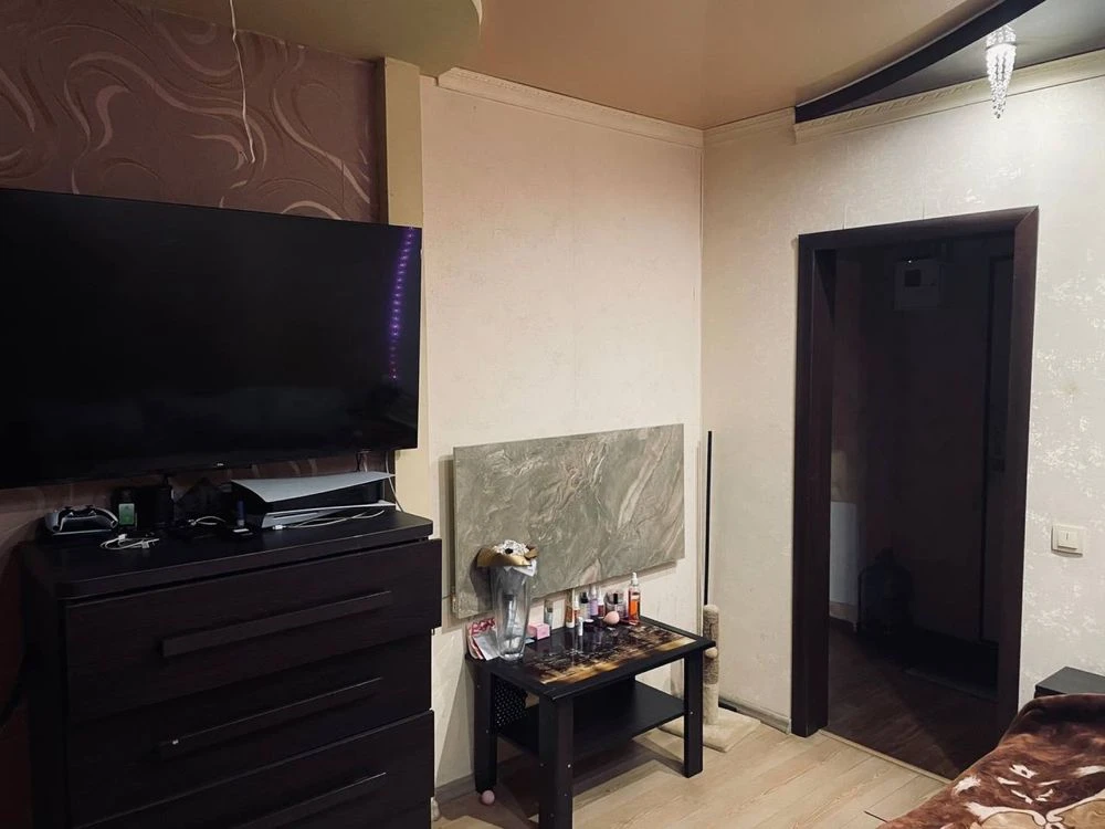 Apartment on Druzhbe! Fully furnished, Move-in ready!