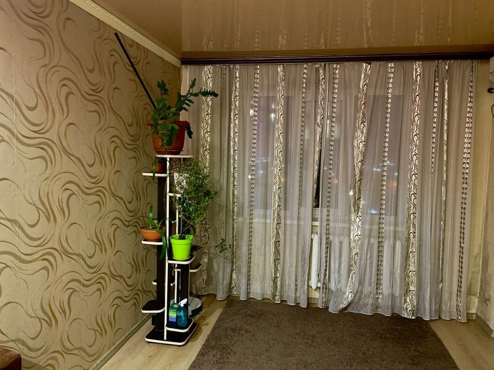 Apartment on Druzhbe! Fully furnished, Move-in ready!