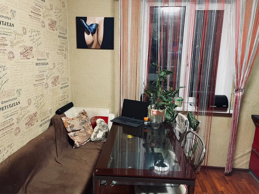 Apartment on Druzhbe! Fully furnished, Move-in ready!