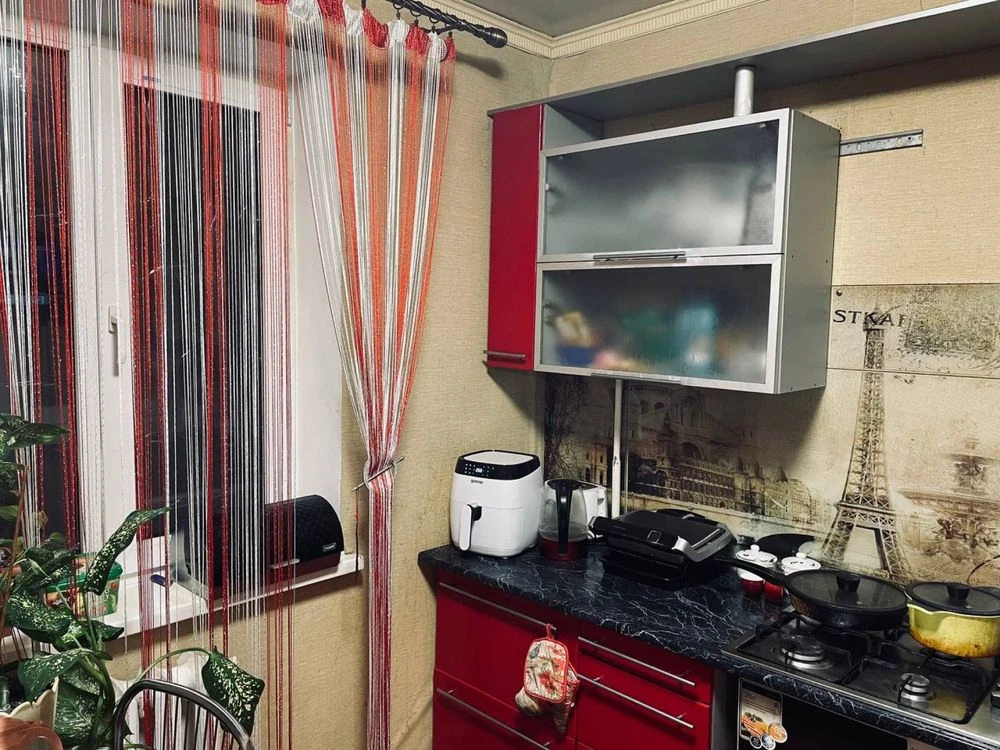 Apartment on Druzhbe! Fully furnished, Move-in ready!