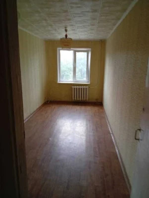 Продается 3-комнатная квартира на ул. Соборности 105