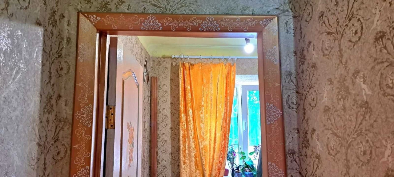2-х ком. Світло і тепло є! Кв. на  Эдуарда Фукса,2/5 пов..