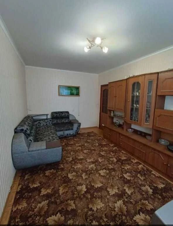 4-комнатная квартира, Девгинцовский район, Батуринская