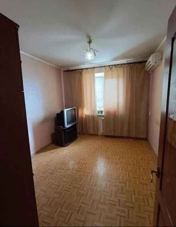 4-комнатная квартира, Девгинцовский район, Батуринская