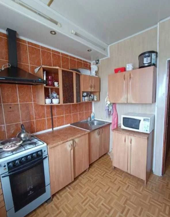 4-комнатная квартира, Девгинцовский район, Батуринская