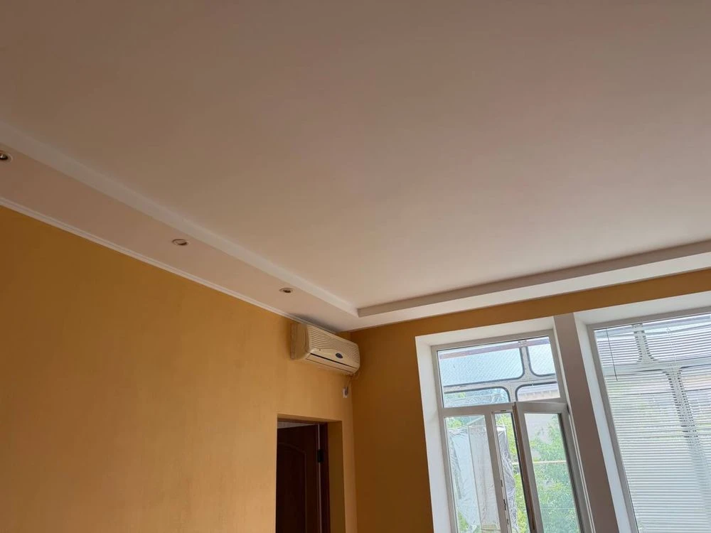 продам 4 комнатную квартиру