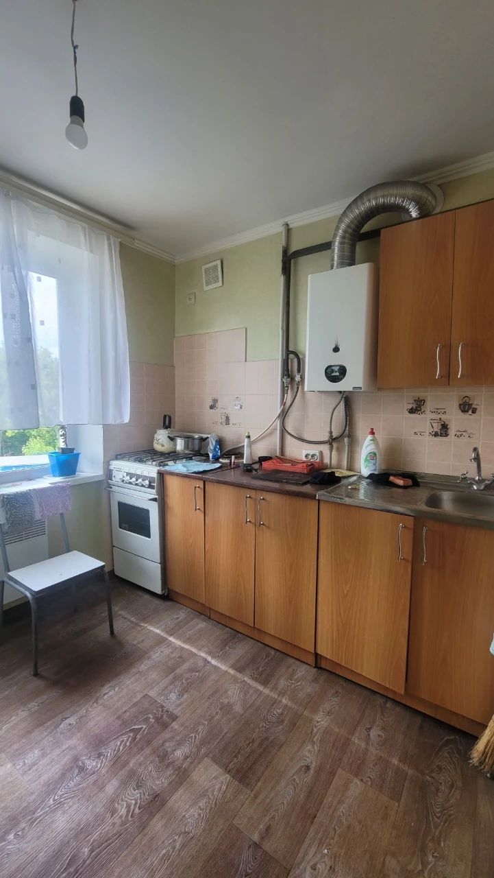 Продаётся 2-комнатная квартира в Марганце