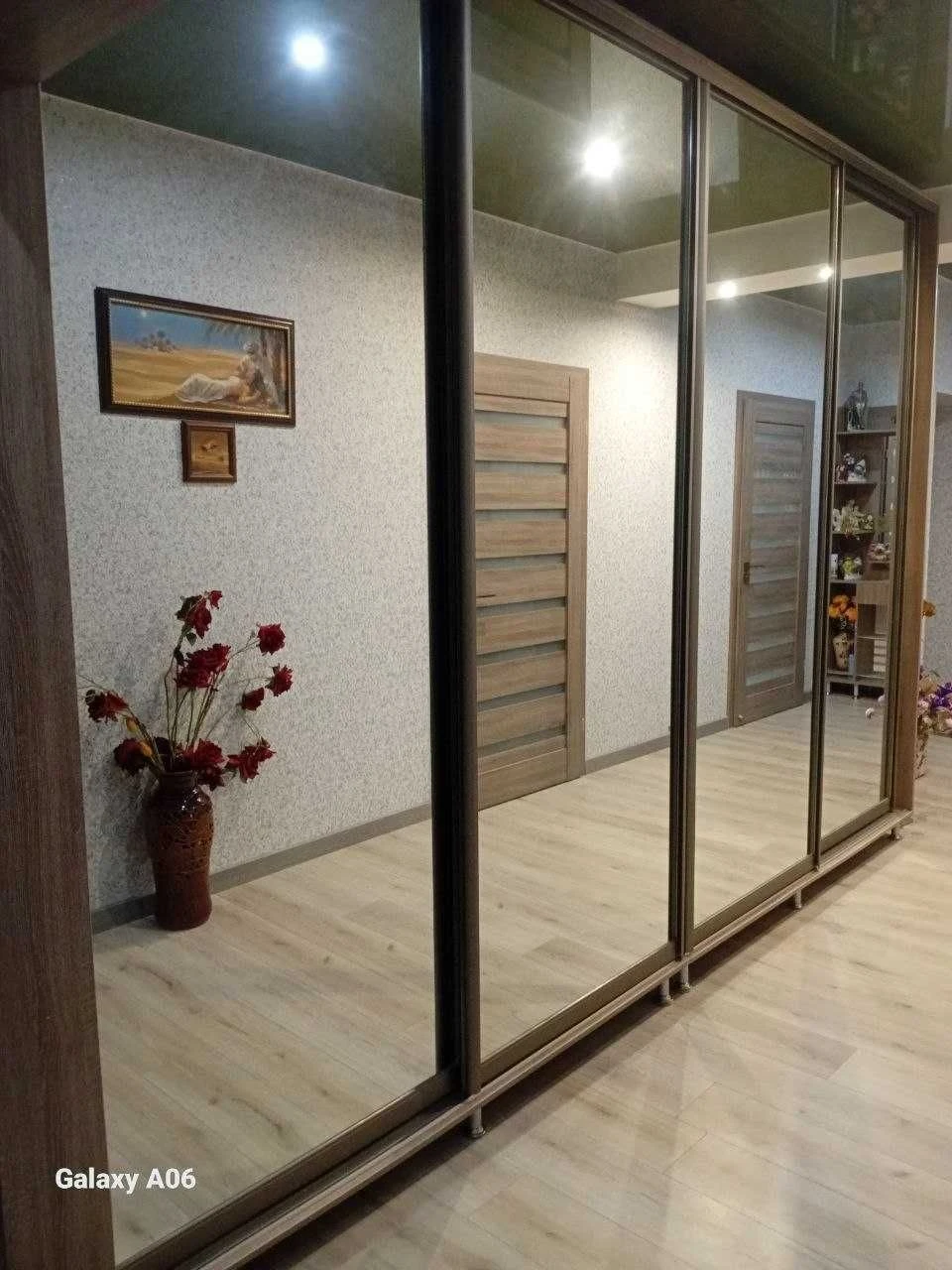 Продаю 3х комнатную высокогабаритную квартиру