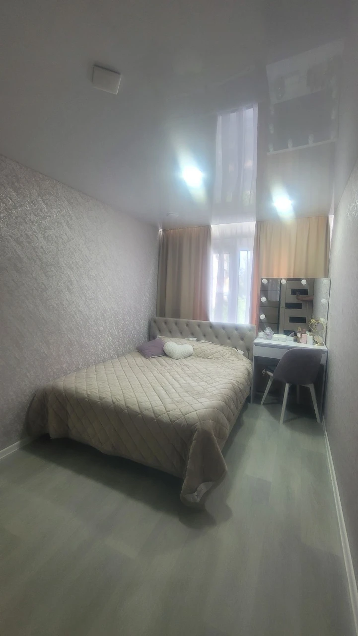 Продається 3-кімнатна квартира.