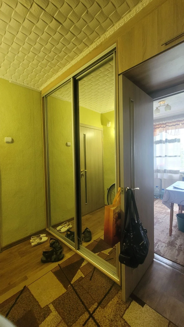Продається 3-кімнатна квартира в Марганце. РОЗТРАЧ!