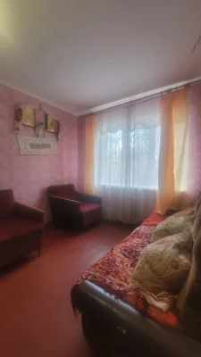 Продам 2-во кімнатну в центрі Марганця.