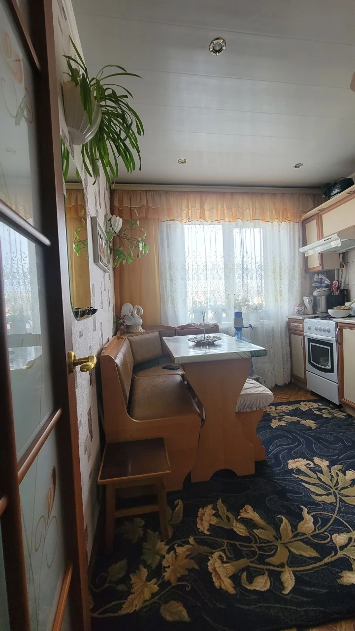 Продається 1-кімнатна квартира. Можливий обмін на будинок.