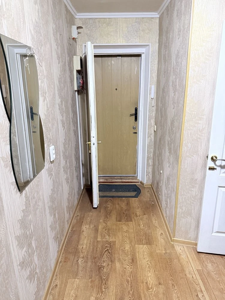 Продаётся 2-комнатная квартира