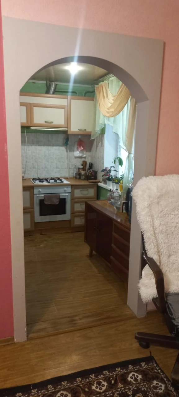 Продается трехкомнатная квартира