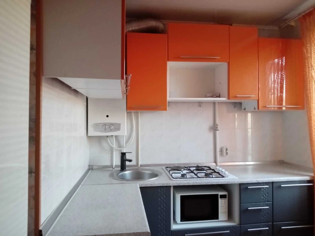 Продам 1-но комнатную квартиру - р-н. 24 школа