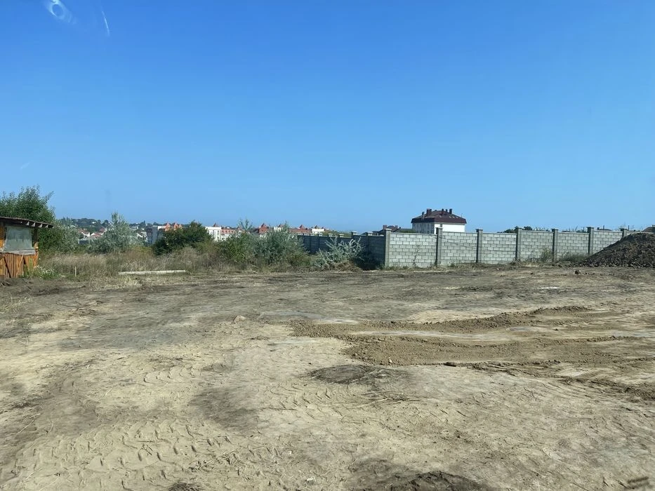 Own plot with sea view opposite Sauvignon