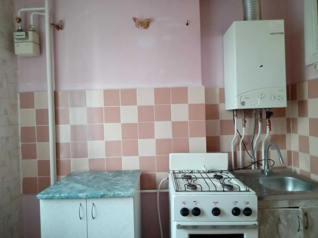 Продам 2-комн. квартиру - сталинку