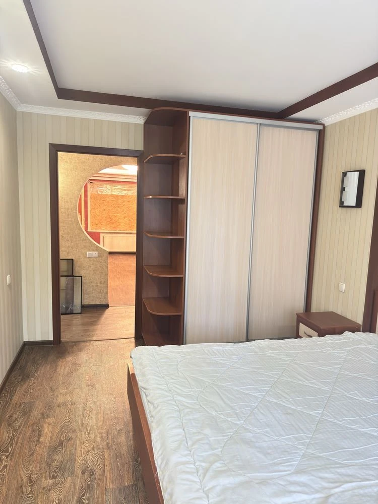 Продам 3х Княжа, 1 этаж 13700 дол