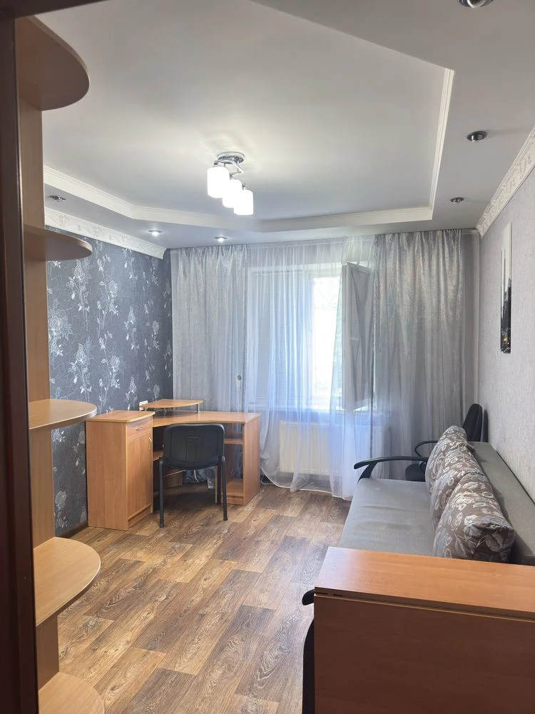 Продам 3х Княжа, 1 этаж 13700 дол