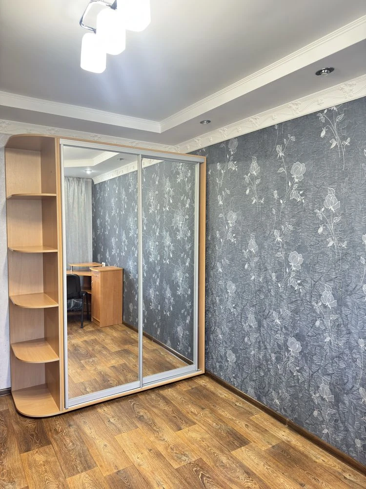 Продам 3х Княжа, 1 этаж 13700 дол