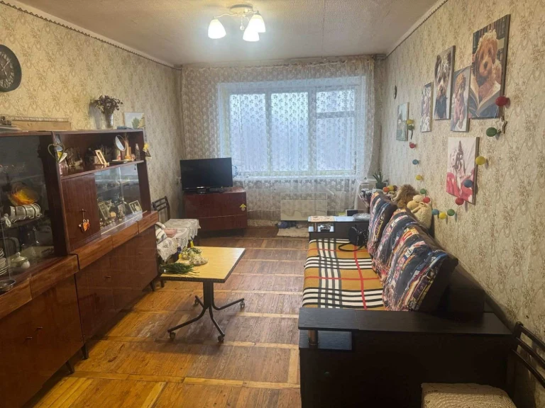 Продається 3-кімнатна квартира