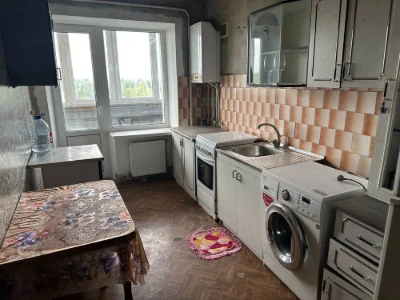 Продажа трехкомнатной квартиры в девятиэтажном доме