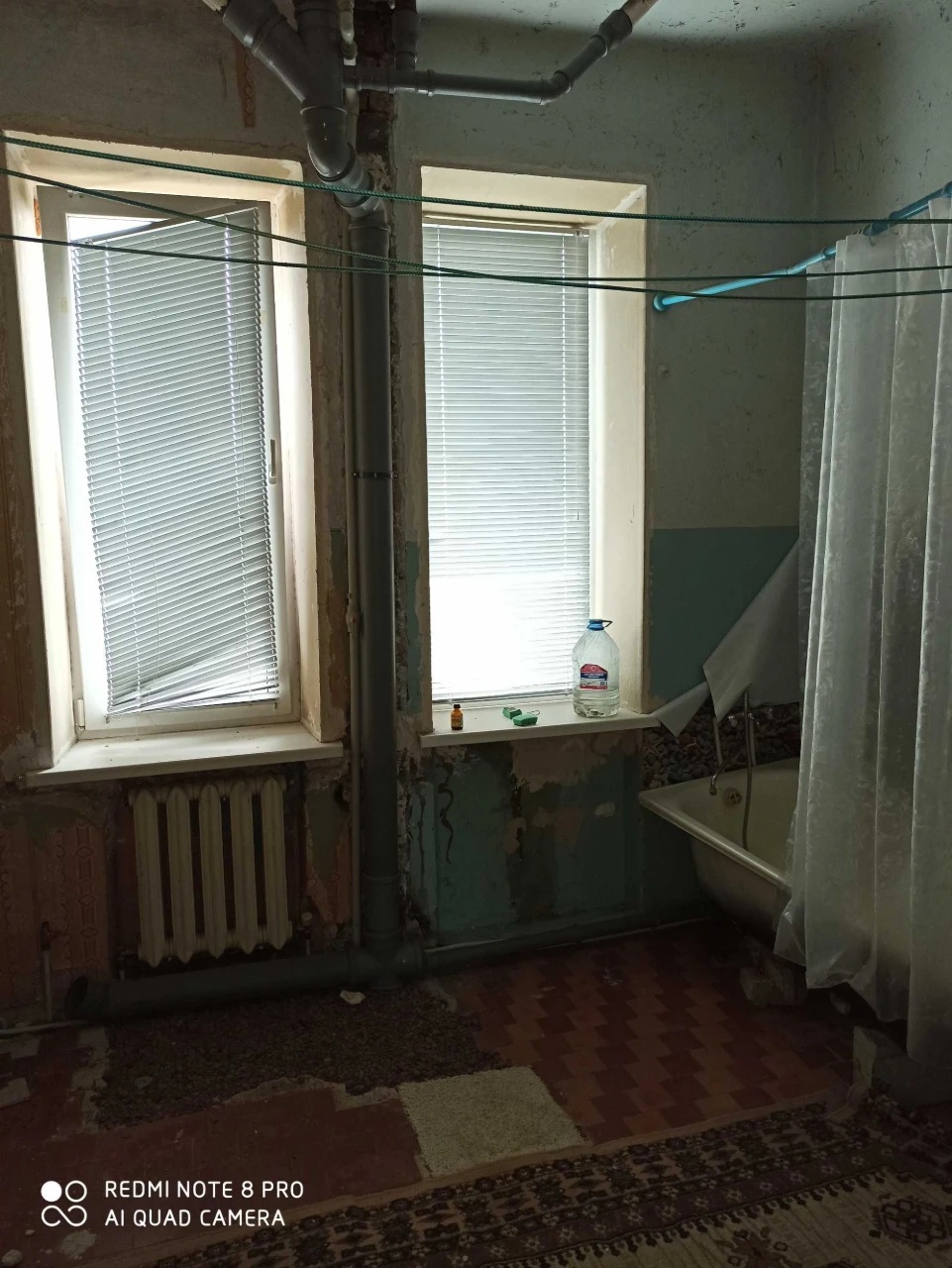 2-х.к.кв. в старой части 60м2, кухня 10м2.