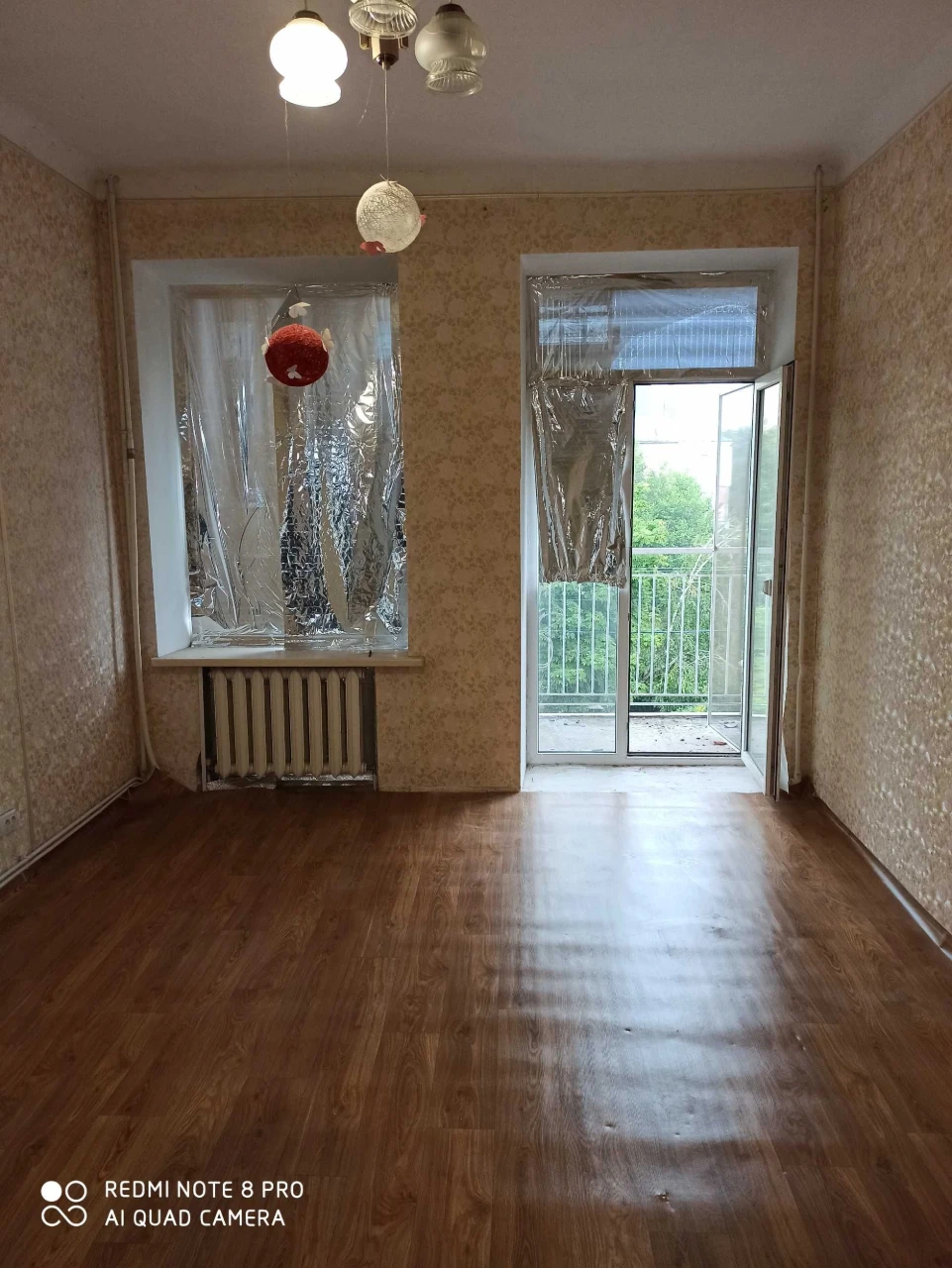 2-х.к.кв. в старой части 60м2, кухня 10м2.