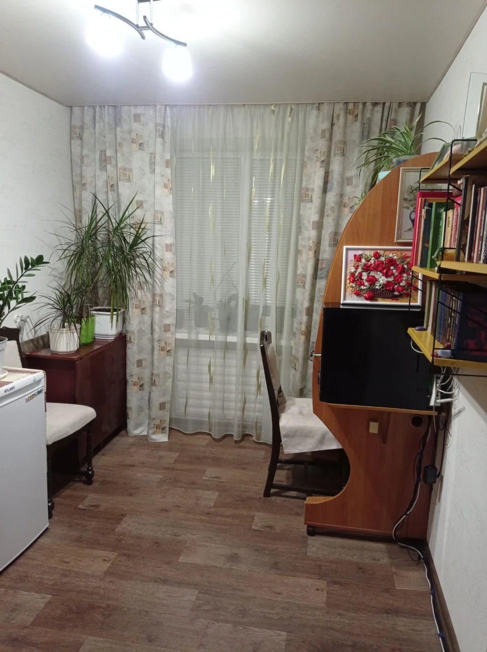 Продается 4-комнатная квартира в Никополе