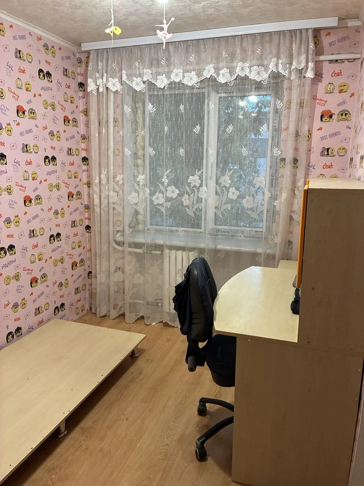 Продам 3 кімнатну квартиру на ВГСЧ з гаражом на 2 авто
