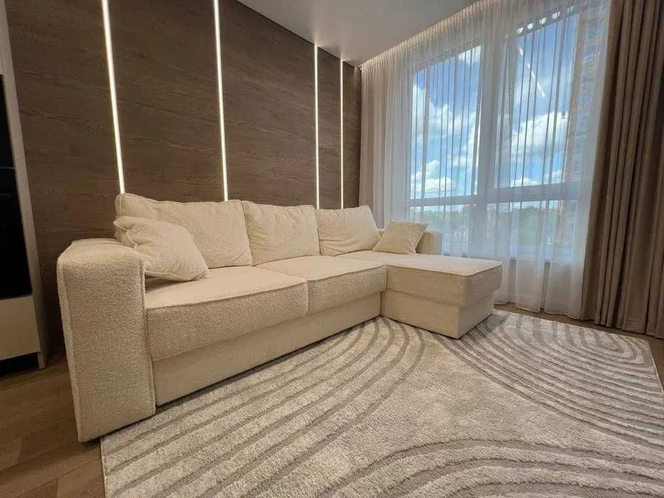 Продаж 3-кім з ремонтом в центрі міста, газове опалення, без