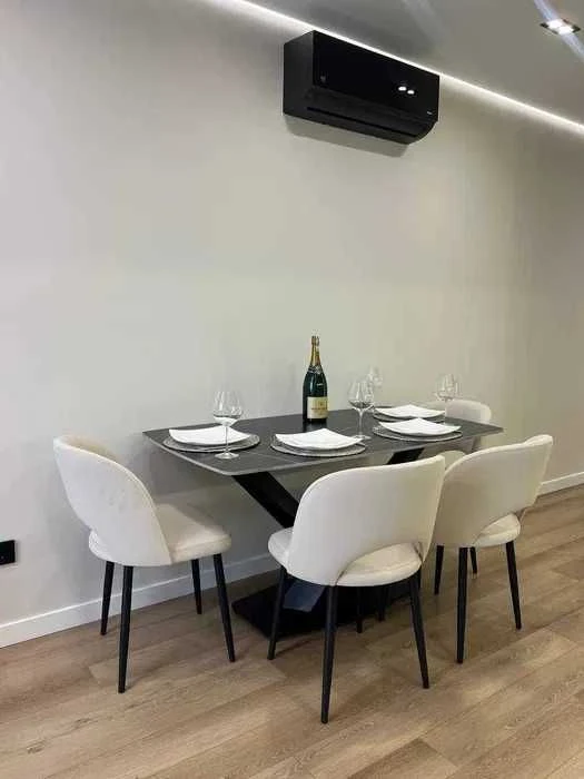 Продаж 3-кім з ремонтом в центрі міста, газове опалення, без