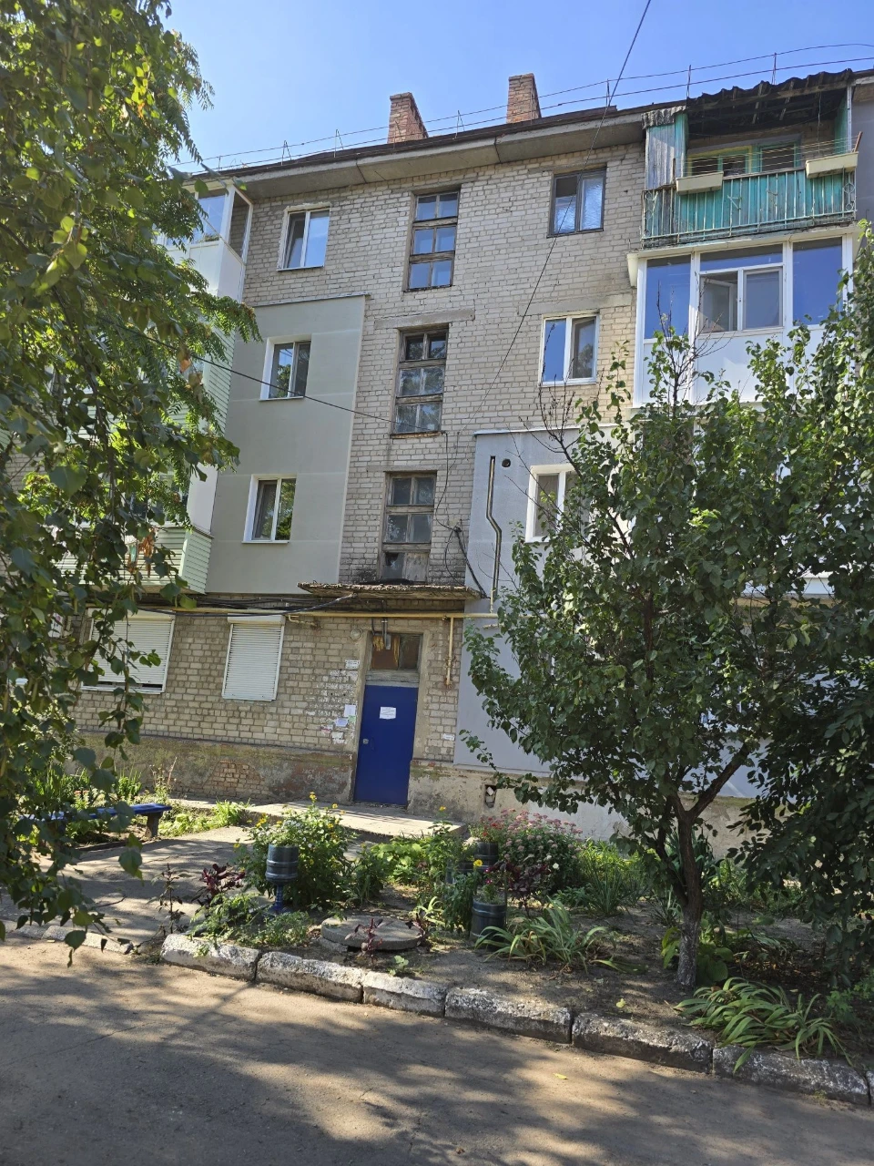 Продаж или аренда 20 000 грн + коммунальные 2-комнатная квартира