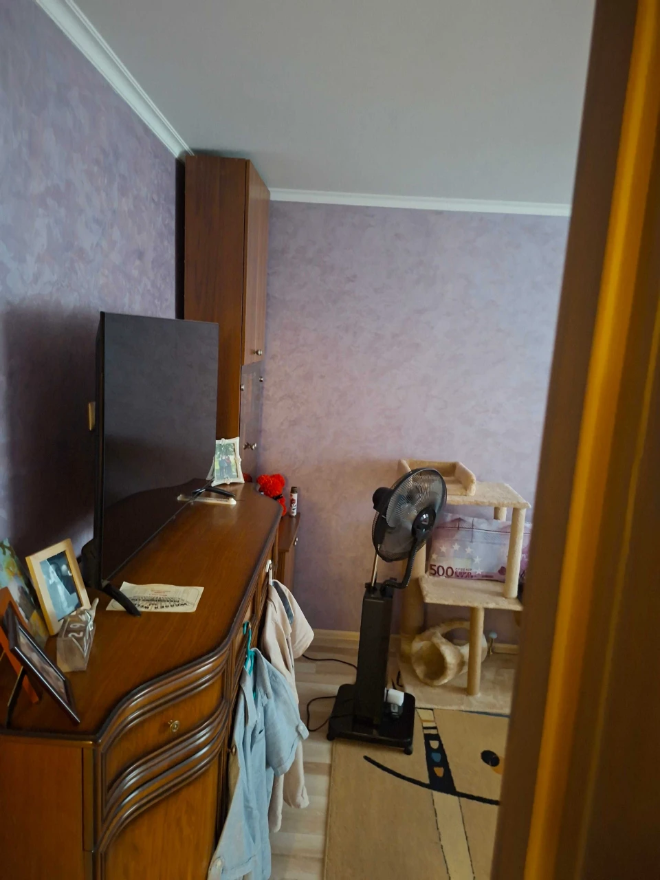 Продається двокімнатна квартира в центрі міста