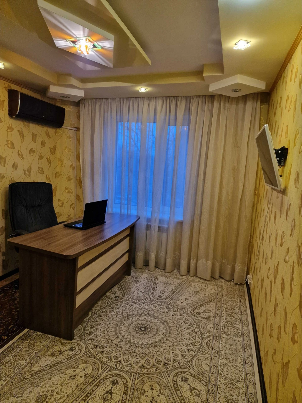 3-х кімнатна квартира в центрі (вул. Вокзальна) з авторським
