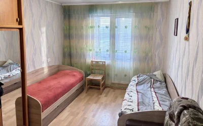 Продаж чотирьох кімнатної квартири