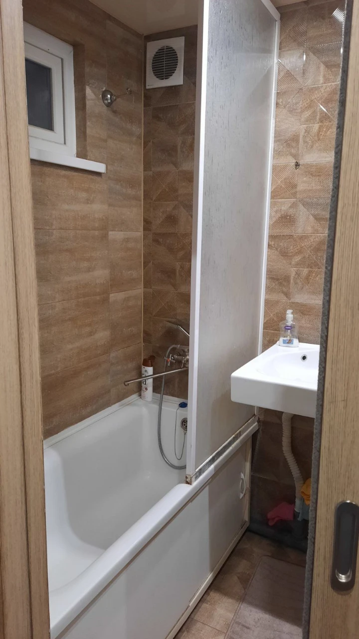 Продається двокімнатна квартира