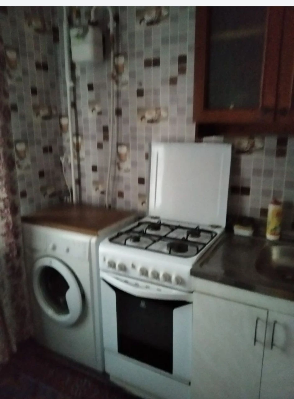 Urgent sale of a 2-room apartment in the city center