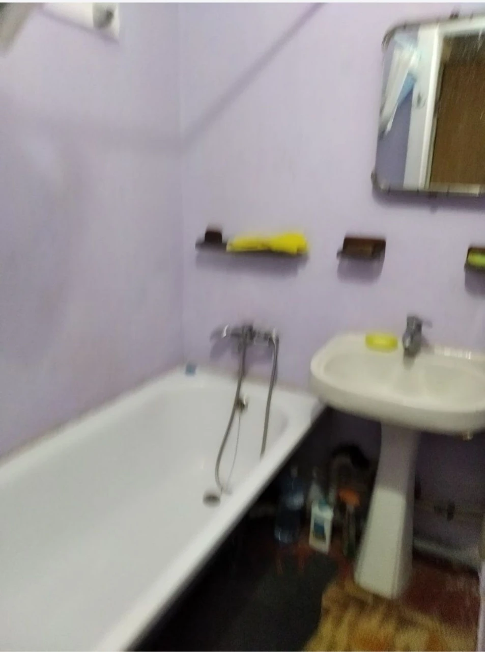 Urgent sale of a 2-room apartment in the city center