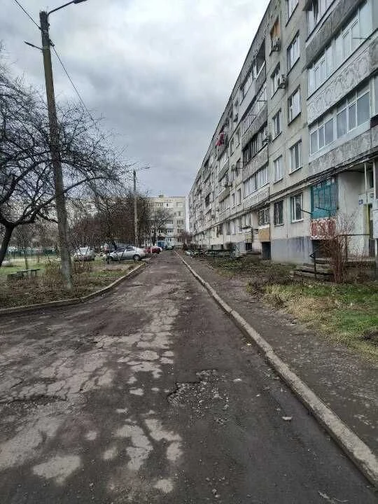1/3 частки двокімнатної квартири