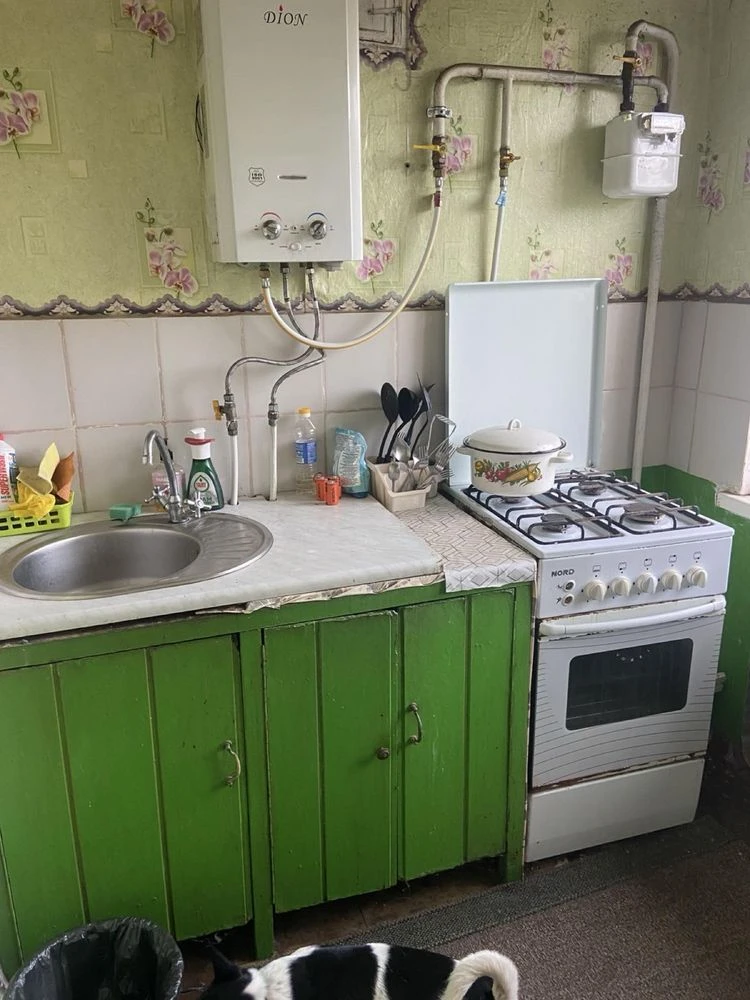 Продам двухкомнатную квартиру на полигоне