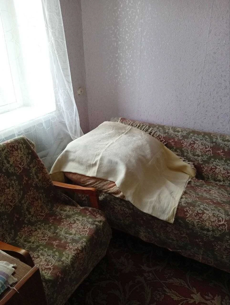Продається двокімнатна квартира, Поділ