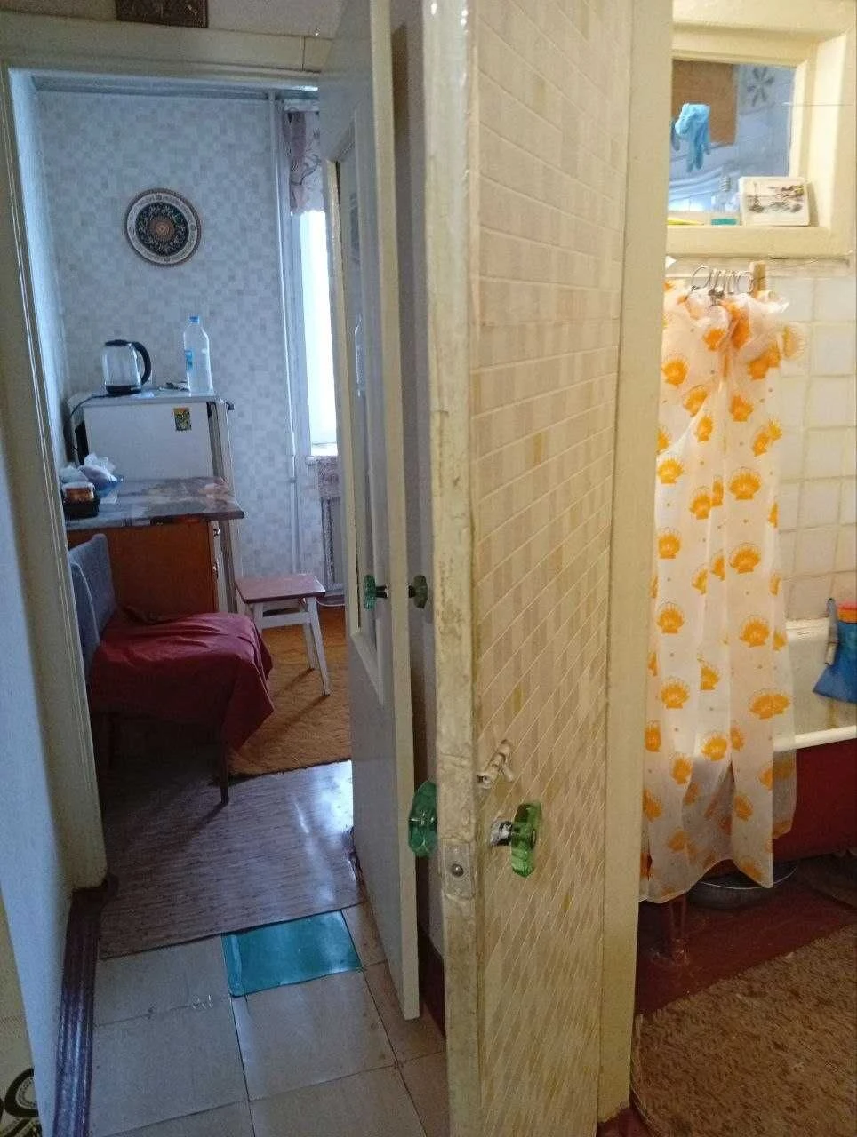 Продається двокімнатна квартира, Поділ