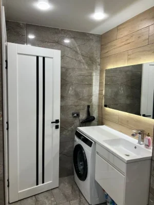 Квартира чотирьох кімнатна