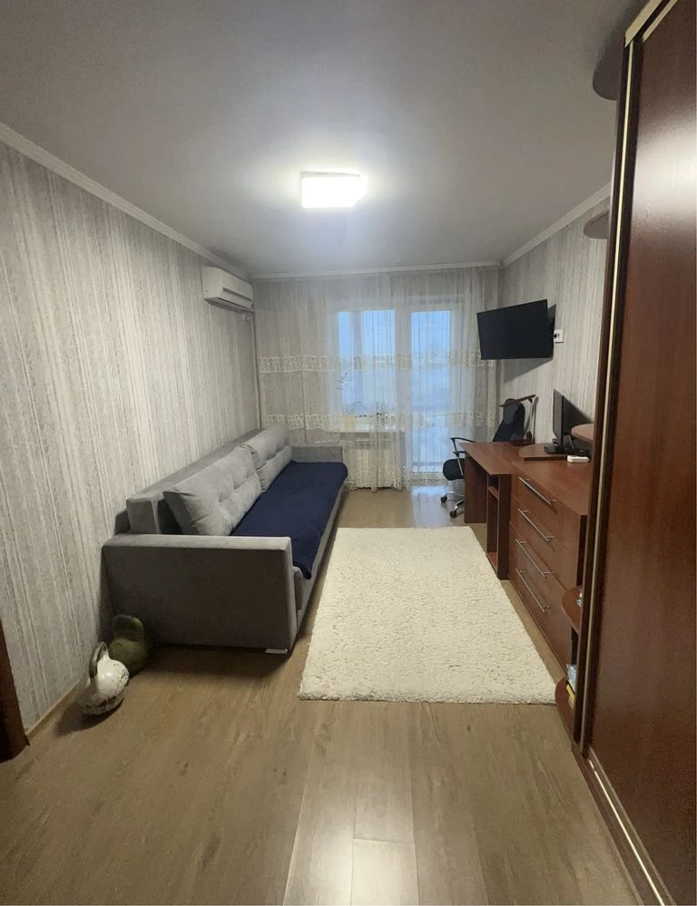 Продається квартира в центрі, 2-кімнатна, нового планування