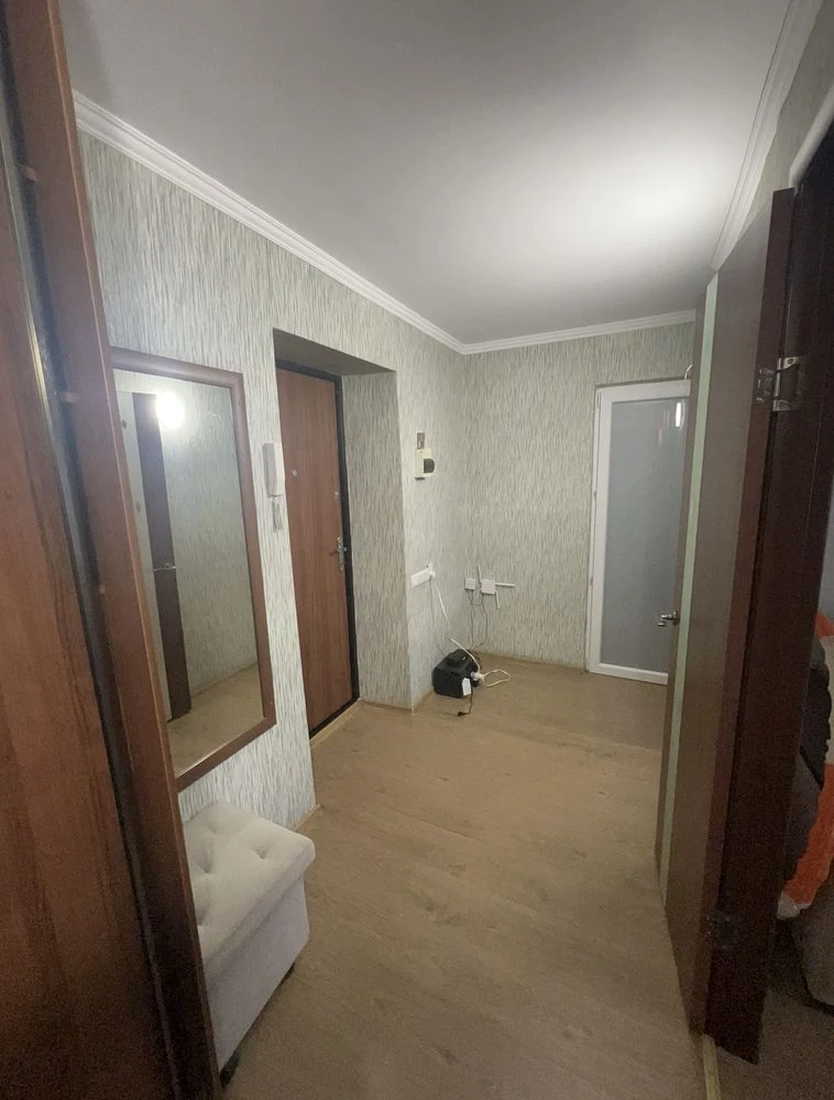 Продається квартира в центрі, 2-кімнатна, нового планування