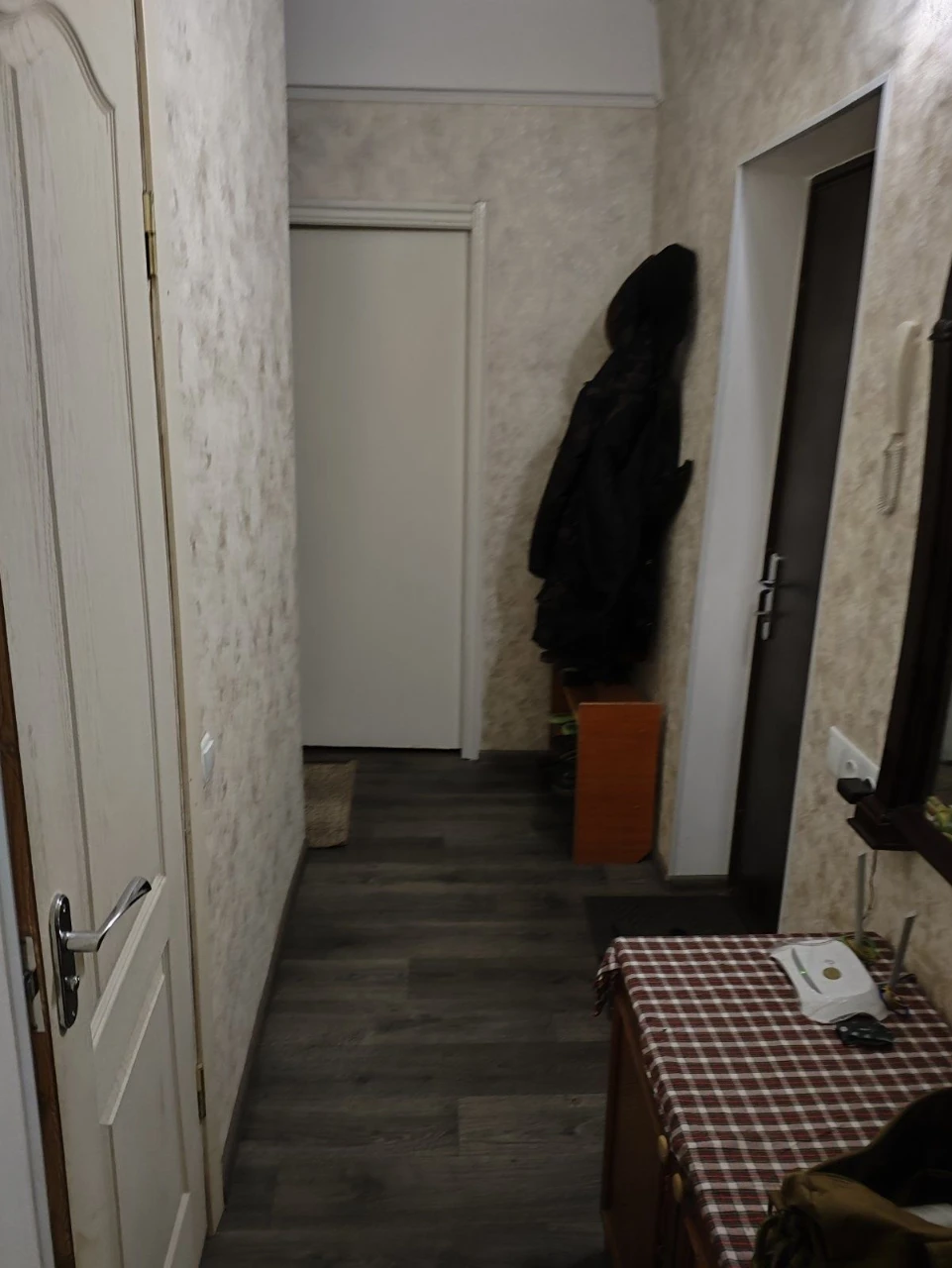 Продам квартиру 2-х кімнатну на 40-років